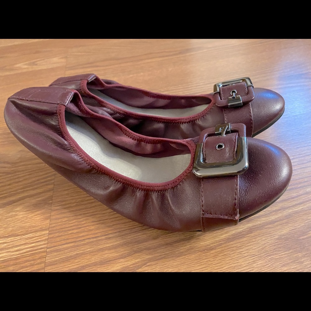 New Bella Vita burgundy buckle ballet flats-8.5WW